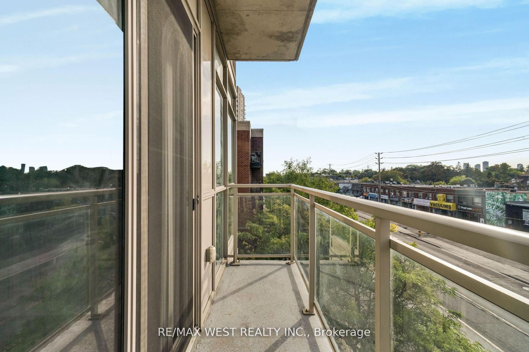 Photo 5 at 310 - 5101 Dundas Street W, City Centre West, Toronto Photo 5 at 310 - 5101 Dundas Street W, City Centre West, Toronto