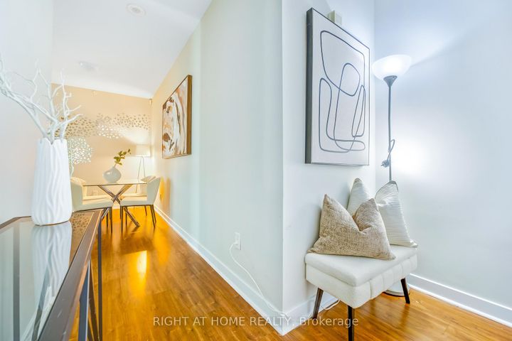 Photo 2 at 2902 - 33 Singer Court, Bayview Village, Toronto