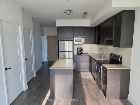 Photo 6 at 112 - 60 George Butchart Drive, CFB, Toronto