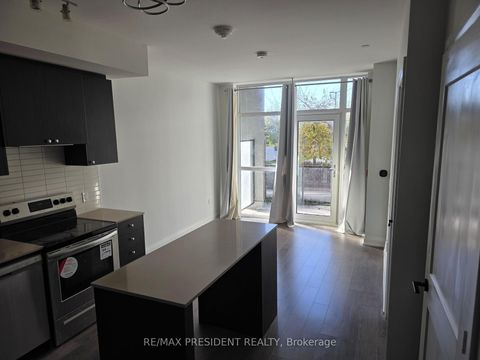 Photo 9 at 112 - 60 George Butchart Drive, CFB, Toronto
