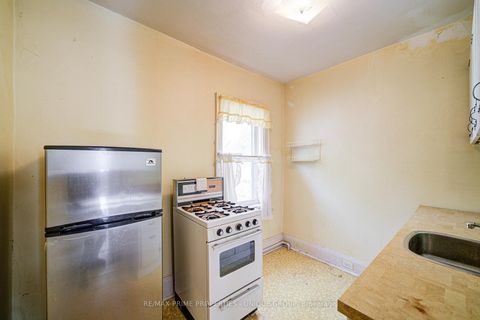 Photo 20 at 156 Brookdale Avenue, Lawrence Park North, Toronto