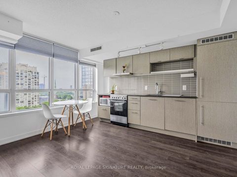 Photo 2 at 1007 - 365 Church Street, Yonge Corridor, Toronto