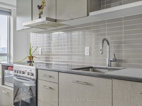 Photo 4 at 1007 - 365 Church Street, Yonge Corridor, Toronto Photo 4 at 1007 - 365 Church Street, Yonge Corridor, Toronto