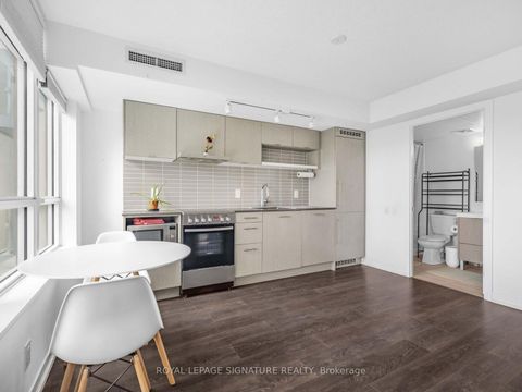 Photo 6 at 1007 - 365 Church Street, Yonge Corridor, Toronto Photo 6 at 1007 - 365 Church Street, Yonge Corridor, Toronto