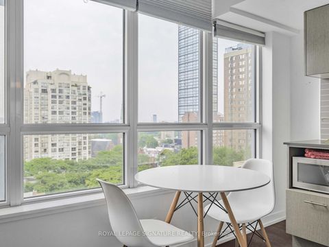 Photo 8 at 1007 - 365 Church Street, Yonge Corridor, Toronto Photo 8 at 1007 - 365 Church Street, Yonge Corridor, Toronto