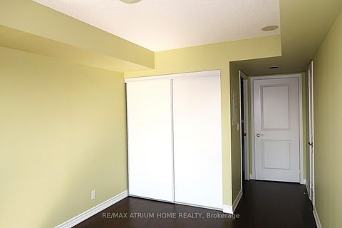 Photo 12 at 608 - 18 Harding Boulevard, Harding, Richmond Hill