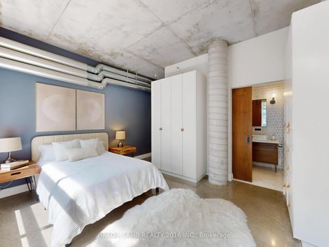 Photo 11 at 305 - 29 Camden Street, Waterfront Communities C1, Toronto