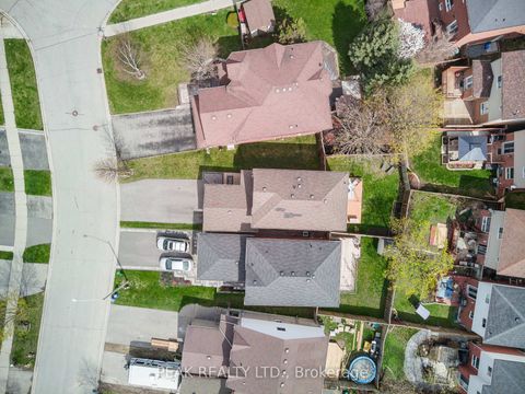 Photo 44 at 80 Fry Crescent, Bowmanville, Clarington