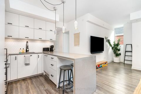 Photo 7 at 220 - 106 Dovercourt Road, Bellwoods, Toronto