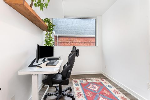 Photo 11 at 220 - 106 Dovercourt Road, Bellwoods, Toronto