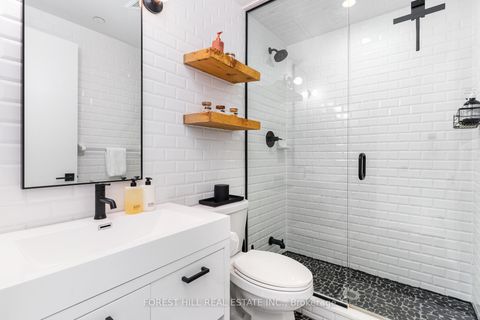 Photo 15 at 220 - 106 Dovercourt Road, Bellwoods, Toronto