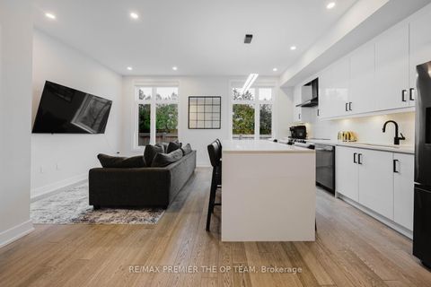 Photo 9 at 139 - 9580 Islington Avenue, Sonoma Heights, Vaughan