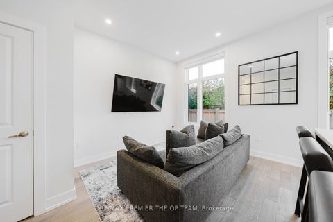 Photo 15 at 139 - 9580 Islington Avenue, Sonoma Heights, Vaughan