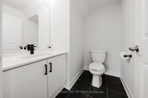 Photo 18 at 139 - 9580 Islington Avenue, Sonoma Heights, Vaughan