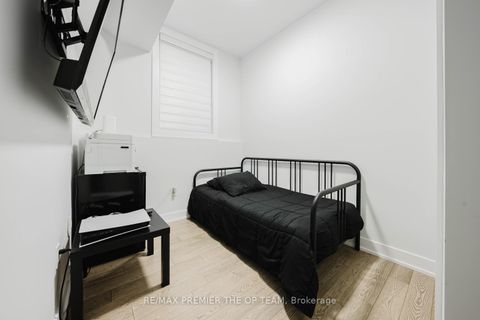 Photo 26 at 139 - 9580 Islington Avenue, Sonoma Heights, Vaughan