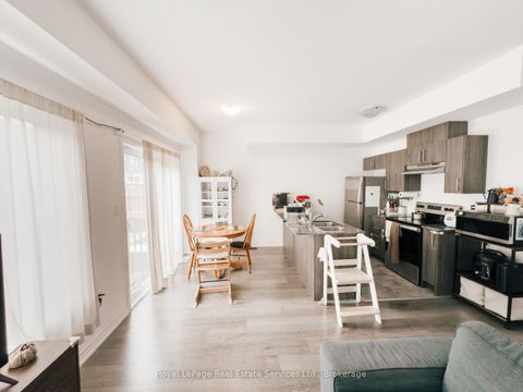 Photo 10 at 85 Gateland Drive, Painswick South, Barrie