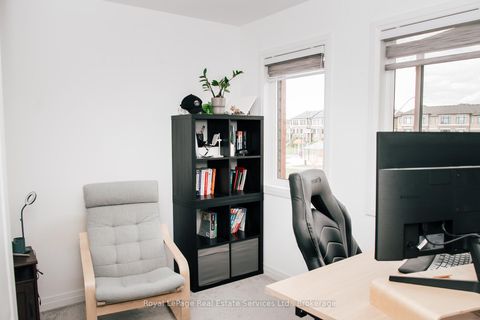 Photo 14 at 85 Gateland Drive, Painswick South, Barrie