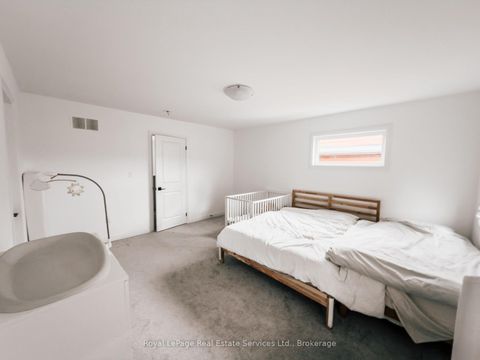 Photo 17 at 85 Gateland Drive, Painswick South, Barrie