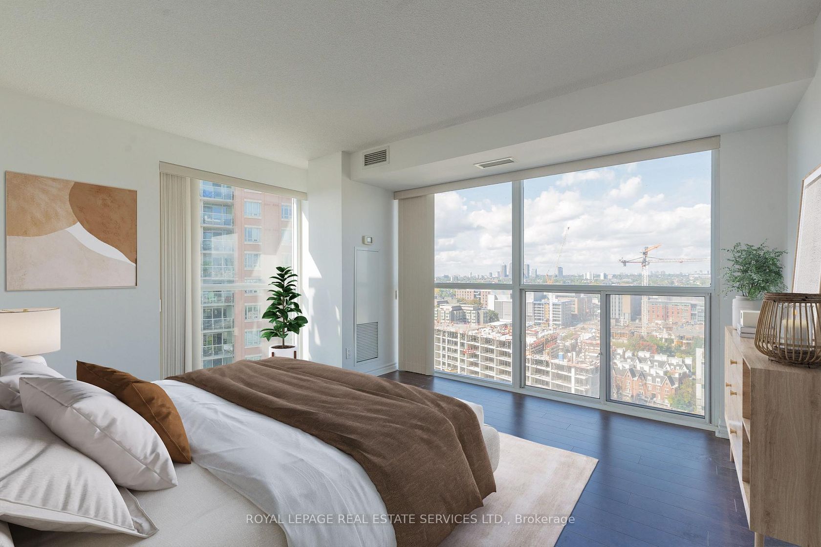 Photo 6 at 1807 - 100 Western Battery Road, Niagara, Toronto Photo 6 at 1807 - 100 Western Battery Road, Niagara, Toronto