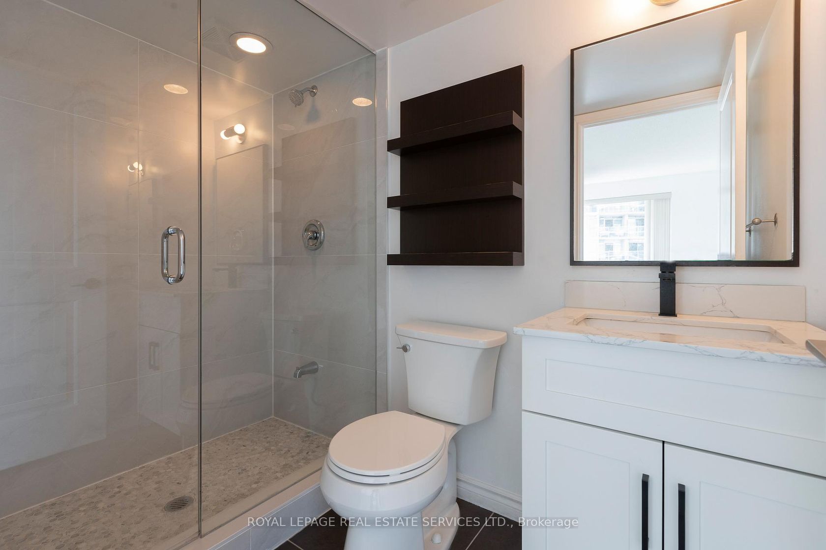 Photo 8 at 1807 - 100 Western Battery Road, Niagara, Toronto Photo 8 at 1807 - 100 Western Battery Road, Niagara, Toronto