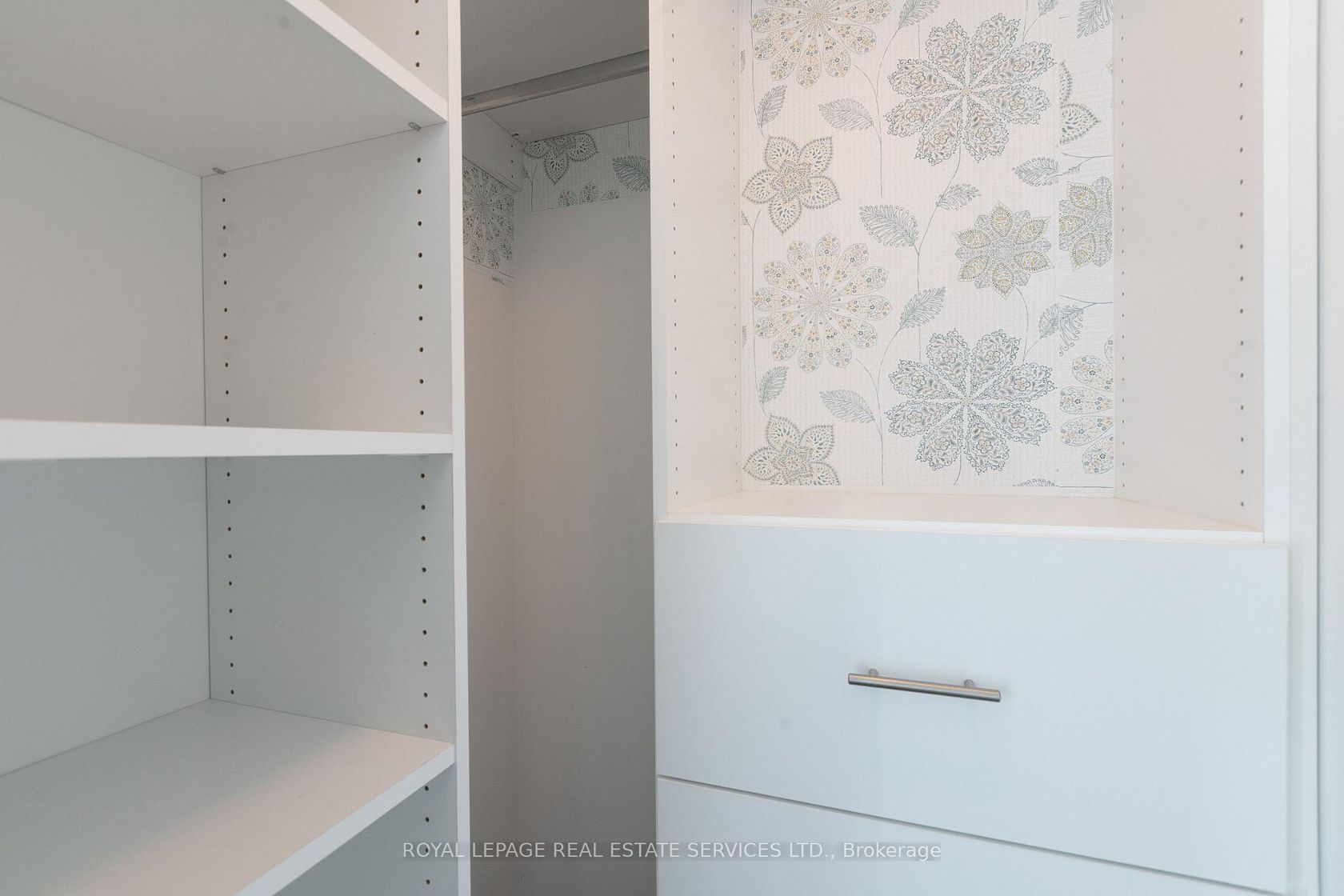 Photo 11 at 1807 - 100 Western Battery Road, Niagara, Toronto Photo 11 at 1807 - 100 Western Battery Road, Niagara, Toronto