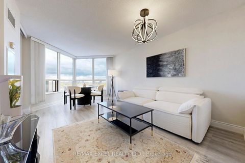 Photo 10 at 814 - 10 Northtown Way, Willowdale East, Toronto