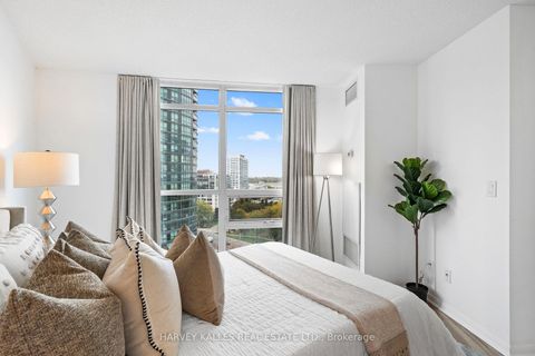 Photo 17 at 1608 - 219 Fort York Boulevard, Niagara, Toronto