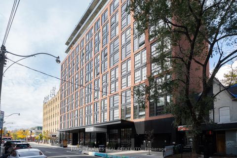 Photo 2 at 613 - 608 Richmond Street W, Waterfront Communities C1, Toronto