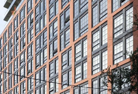 Photo 3 at 613 - 608 Richmond Street W, Waterfront Communities C1, Toronto