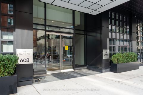 Photo 5 at 613 - 608 Richmond Street W, Waterfront Communities C1, Toronto