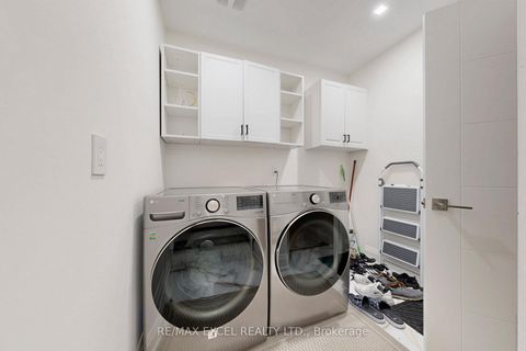 Photo 12 at 384 Old Colony Road, Oak Ridges Lake Wilcox, Richmond Hill