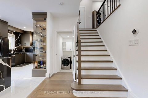 Photo 14 at 384 Old Colony Road, Oak Ridges Lake Wilcox, Richmond Hill