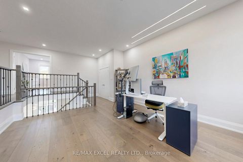 Photo 16 at 384 Old Colony Road, Oak Ridges Lake Wilcox, Richmond Hill