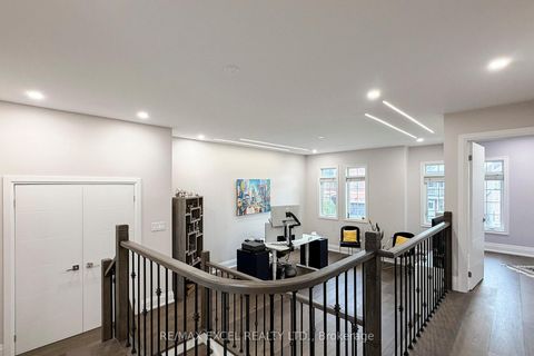 Photo 19 at 384 Old Colony Road, Oak Ridges Lake Wilcox, Richmond Hill