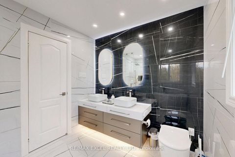 Photo 22 at 384 Old Colony Road, Oak Ridges Lake Wilcox, Richmond Hill