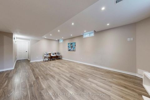 Photo 30 at 384 Old Colony Road, Oak Ridges Lake Wilcox, Richmond Hill