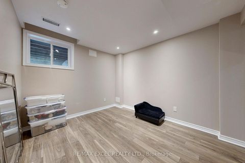 Photo 32 at 384 Old Colony Road, Oak Ridges Lake Wilcox, Richmond Hill