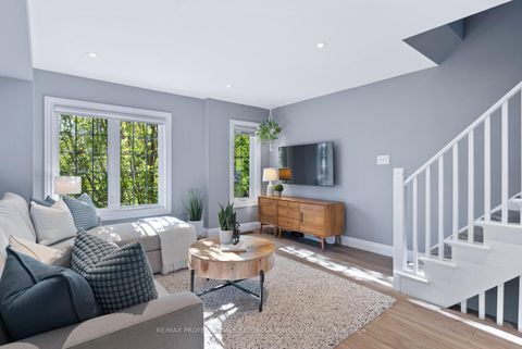 Photo 13 at 52 - 71 Birdstone Crescent, Junction Area, Toronto