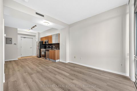 Photo 3 at 3109 - 37 Grosvenor Street, Bay Street Corridor, Toronto