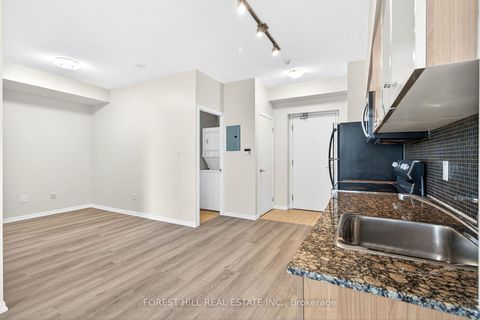 Photo 11 at 3109 - 37 Grosvenor Street, Bay Street Corridor, Toronto