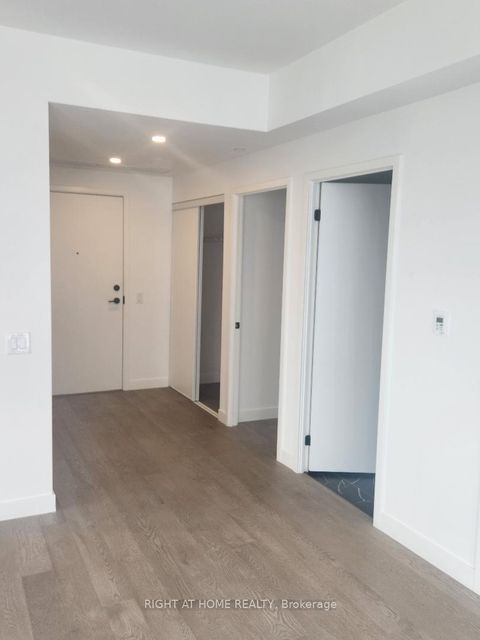 Photo 9 at 1303 - 1050 Eastern Avenue, The Beaches, Toronto