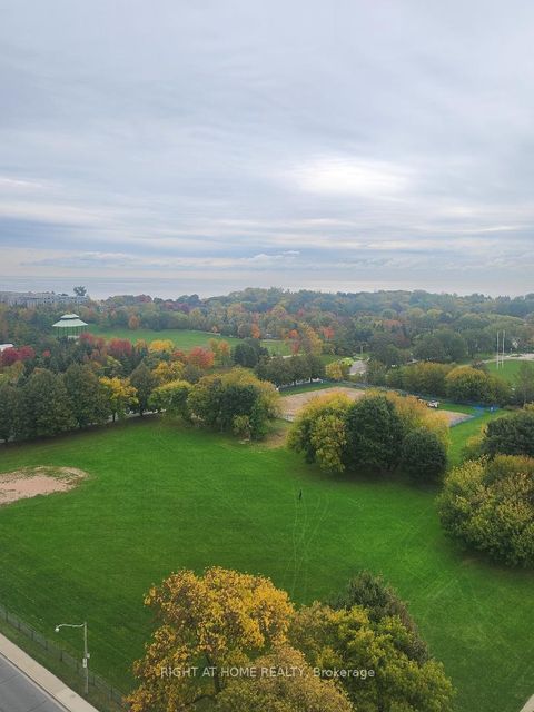 Photo 11 at 1303 - 1050 Eastern Avenue, The Beaches, Toronto