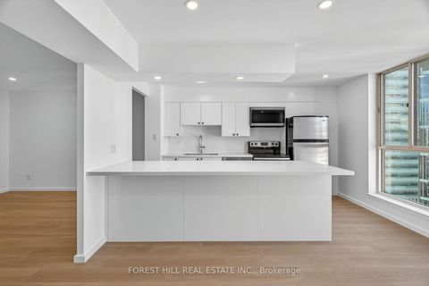 Photo 14 at 2703 - 633 Bay Street, Bay Street Corridor, Toronto