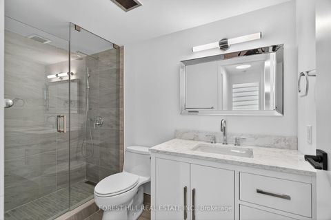 Photo 21 at 2703 - 633 Bay Street, Bay Street Corridor, Toronto Photo 21 at 2703 - 633 Bay Street, Bay Street Corridor, Toronto