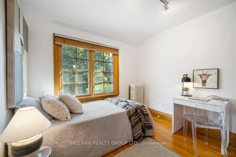 Photo 19 at 17 Donegall Drive, Leaside, Toronto