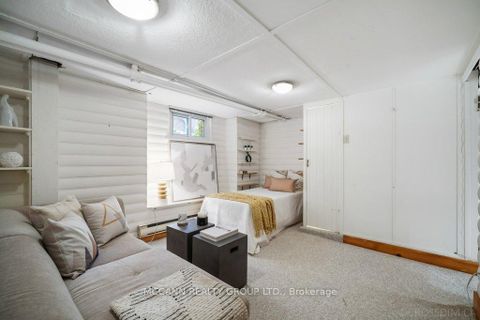 Photo 22 at 17 Donegall Drive, Leaside, Toronto