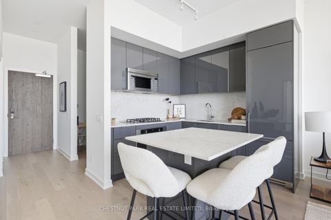 Photo 11 at LPH10 - 20 Lombard Street, Yonge Corridor, Toronto Photo 11 at LPH10 - 20 Lombard Street, Yonge Corridor, Toronto