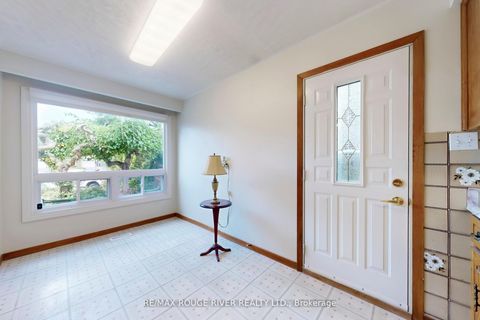 Photo 11 at 9 Comrie Terrace, Cliffcrest, Toronto