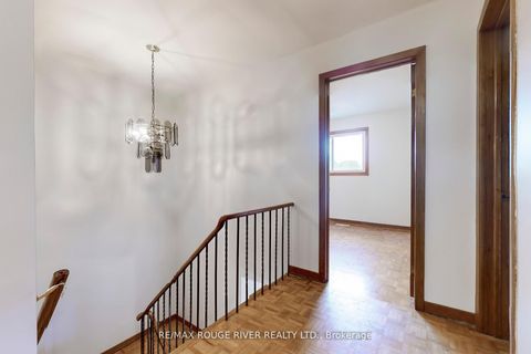 Photo 13 at 9 Comrie Terrace, Cliffcrest, Toronto