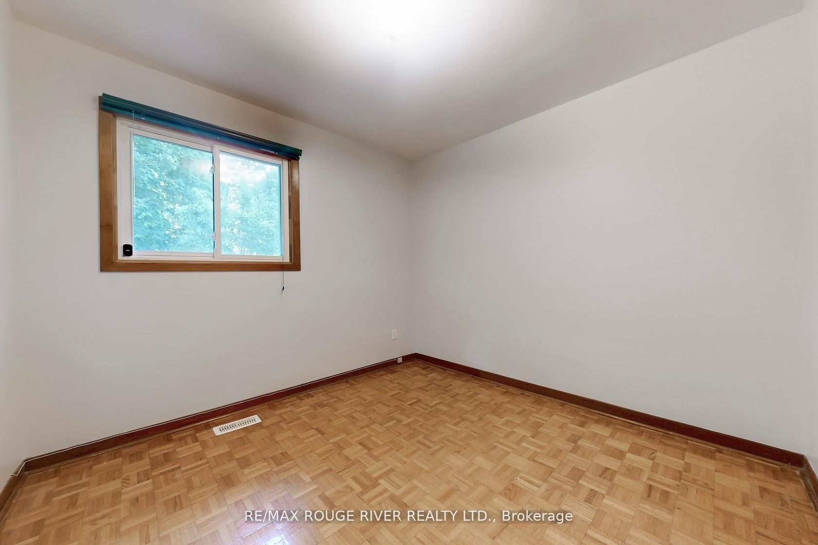 Photo 16 at 9 Comrie Terrace, Cliffcrest, Toronto Photo 16 at 9 Comrie Terrace, Cliffcrest, Toronto